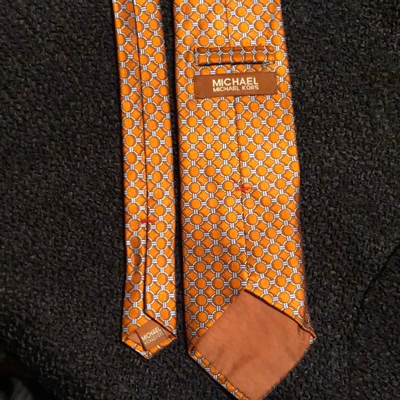 MICHAEL KORS USA Made 100% Silk Brilliant Orange Tan & Blue Graphic - Picture 11 of 16